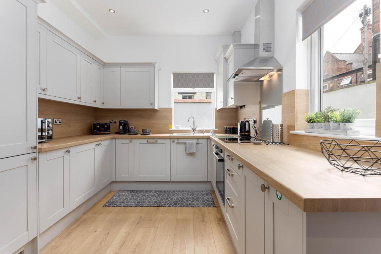 Modern & Stylish Home At The Corner Of Famous Penny Lane In ليفربول المظهر الخارجي الصورة